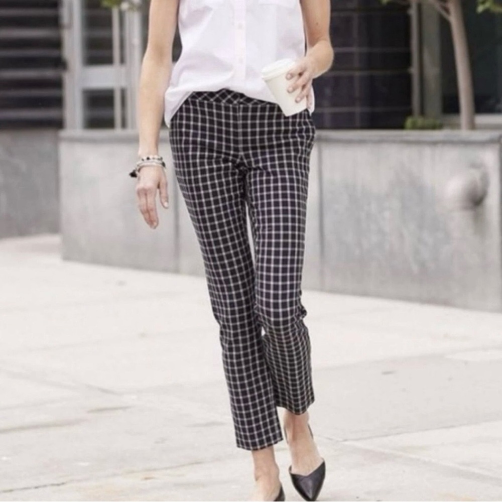 J Jill Premium Bi-Stretch Black and Cream Windowpane Mid Rise Ankle Pants 8 NWT